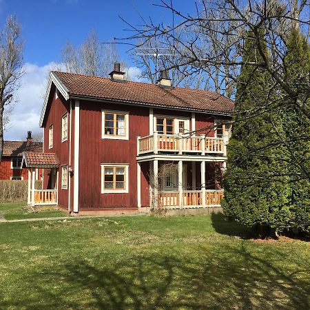 Hallagardens B&B Vintrosa Экстерьер фото