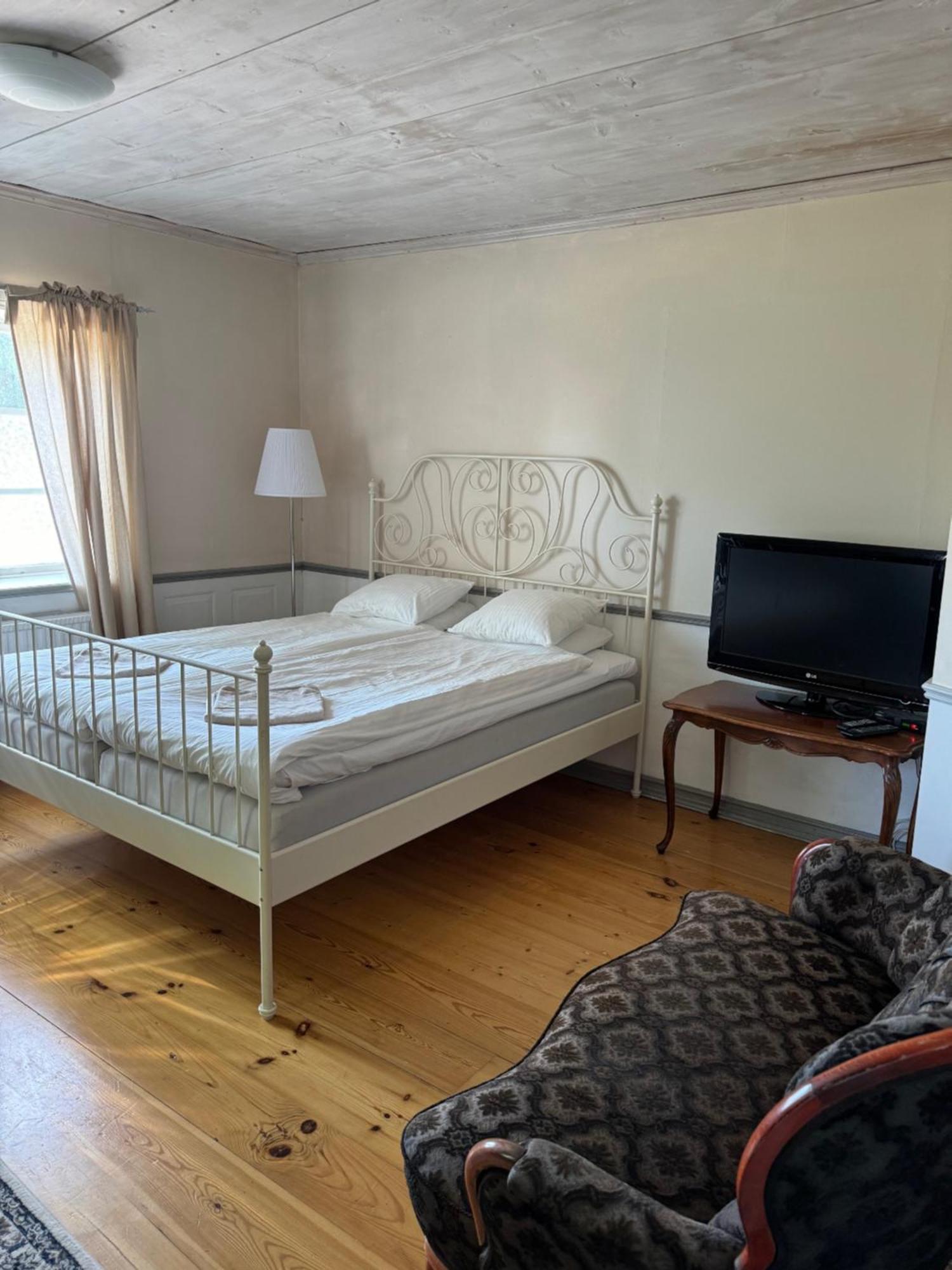 Hallagardens B&B Vintrosa Экстерьер фото